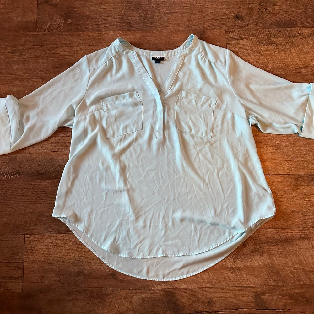 Women's Torrid Light Blue Harper Blouse 1X